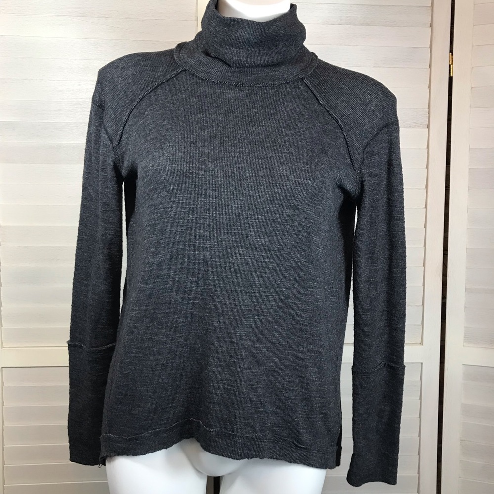 🍀🌸 FP We the Free Charcoal Grey Sweater 🌸🍀